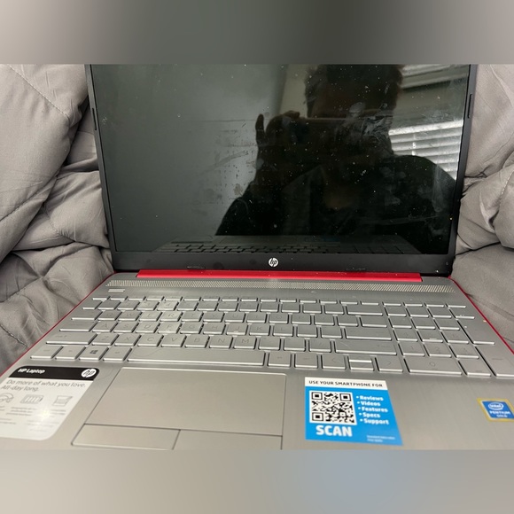 HP Notebook 15-d1083wm - Picture 2 of 3